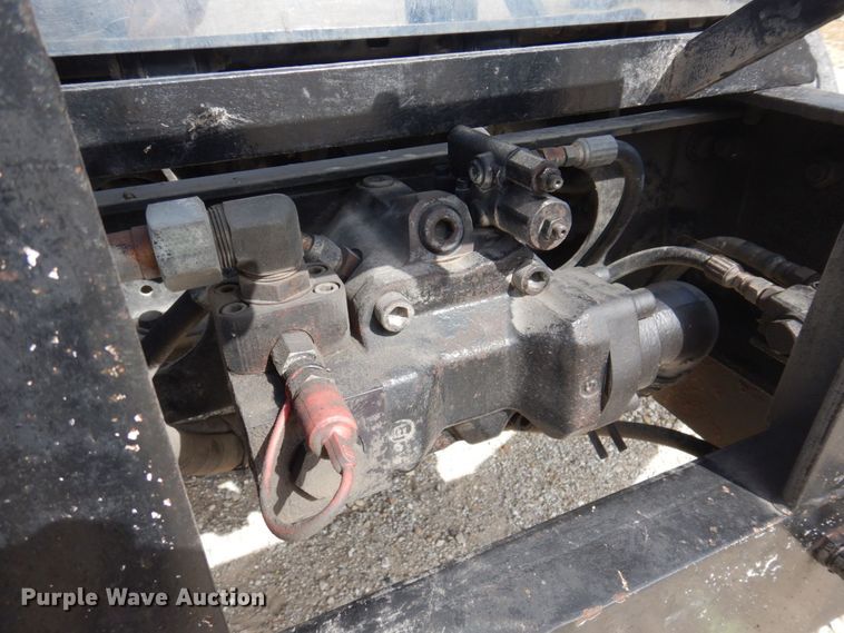 image for item DP0352 2005 International 7400  Crew Cab dump truck