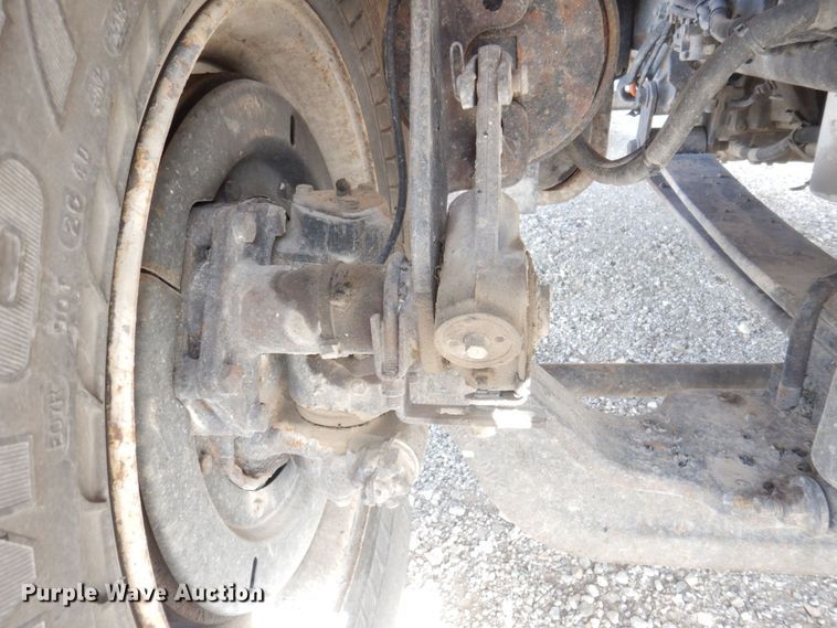 image for item DP0352 2005 International 7400  Crew Cab dump truck