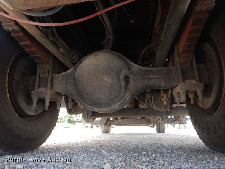 image for item DP0352 2005 International 7400  Crew Cab dump truck