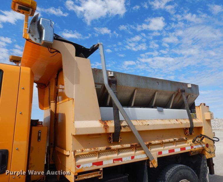 image for item DP0352 2005 International 7400  Crew Cab dump truck