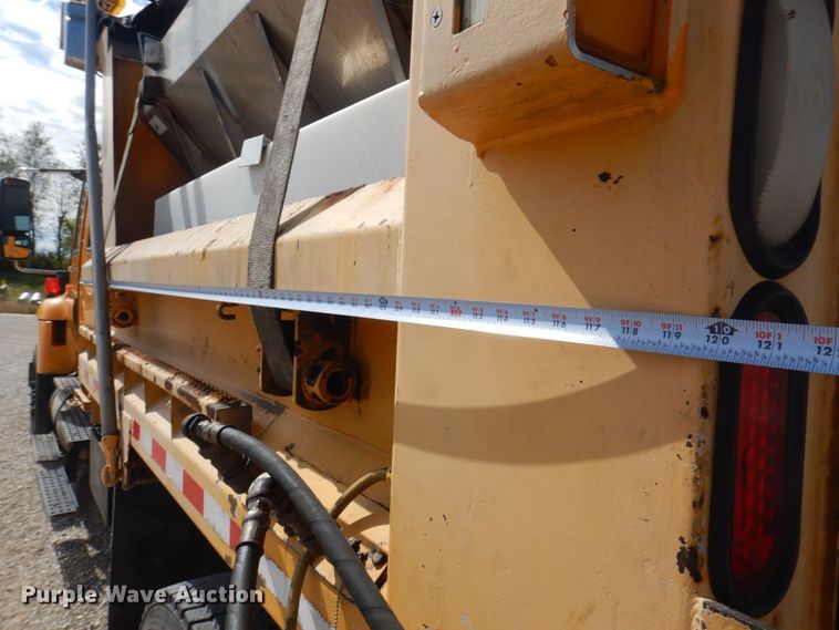 image for item DP0352 2005 International 7400  Crew Cab dump truck