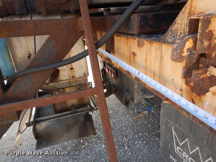 image for item DP0352 2005 International 7400  Crew Cab dump truck