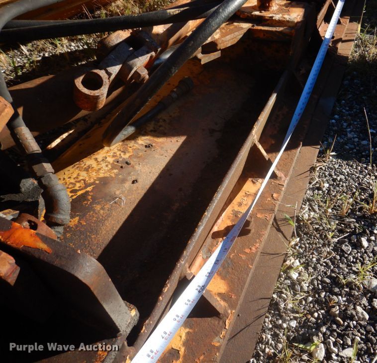 image for item DP0352 2005 International 7400  Crew Cab dump truck