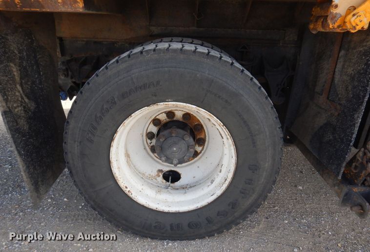 image for item DP0352 2005 International 7400  Crew Cab dump truck