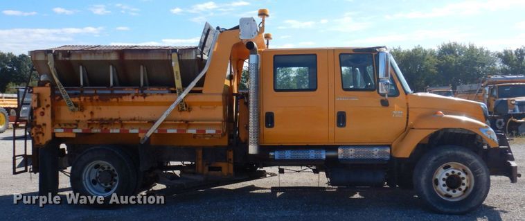 image for item DP0353 2005 International 7400  Crew Cab dump truck