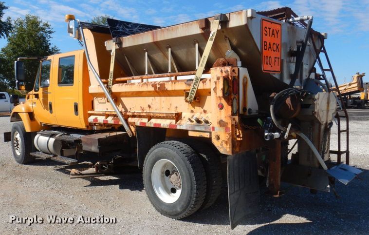 image for item DP0353 2005 International 7400  Crew Cab dump truck
