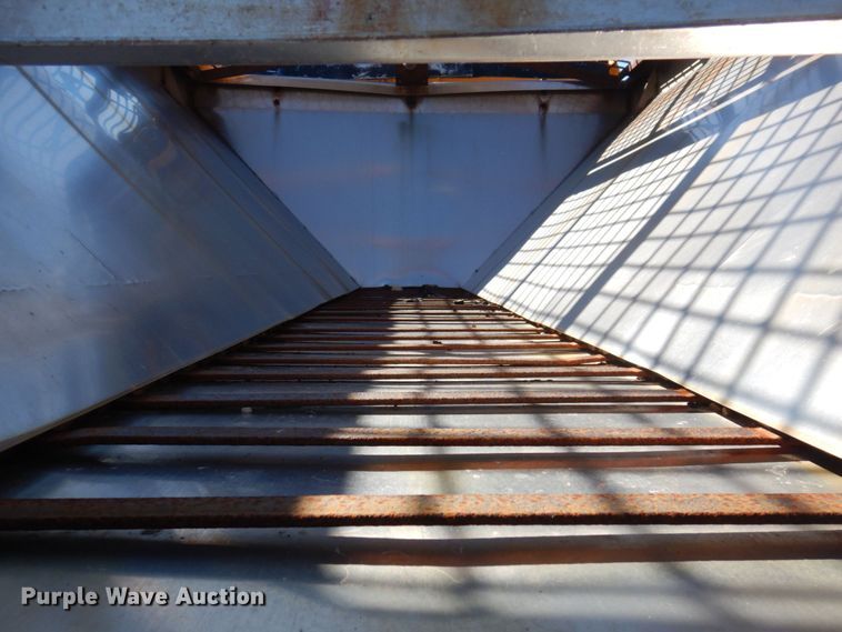 image for item DP0353 2005 International 7400  Crew Cab dump truck