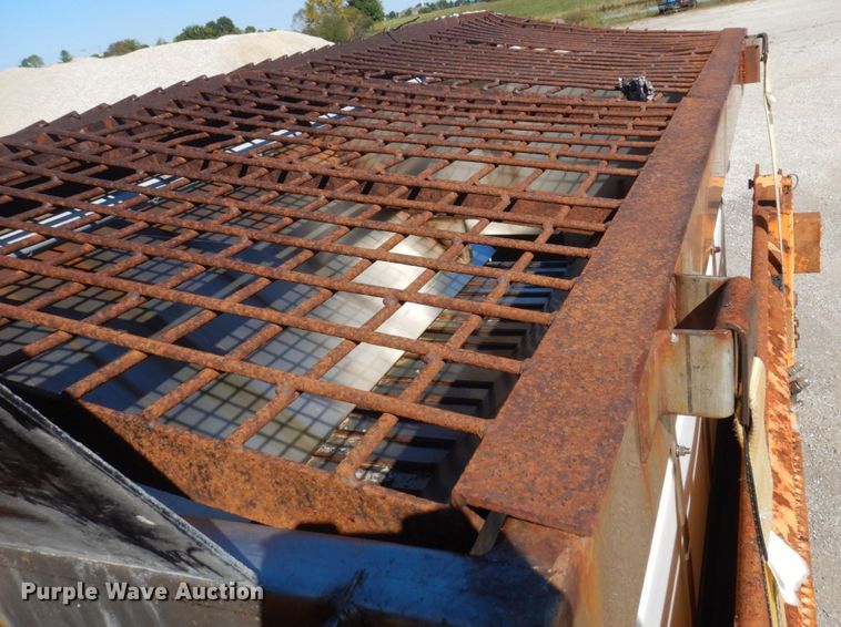 image for item DP0353 2005 International 7400  Crew Cab dump truck