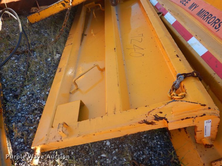 image for item DP0353 2005 International 7400  Crew Cab dump truck