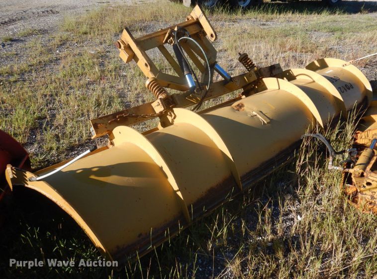 image for item DP0353 2005 International 7400  Crew Cab dump truck