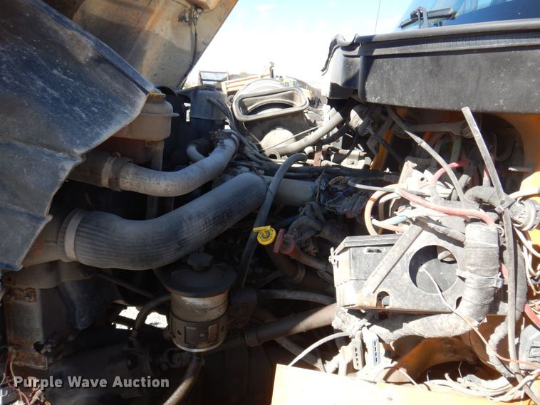 image for item DP0353 2005 International 7400  Crew Cab dump truck