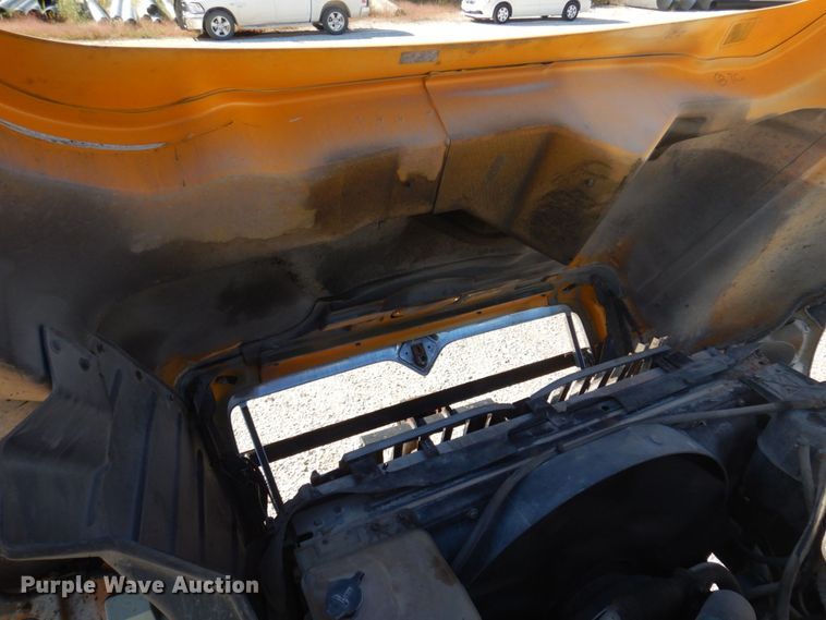 image for item DP0353 2005 International 7400  Crew Cab dump truck