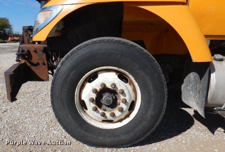 image for item DP0353 2005 International 7400  Crew Cab dump truck