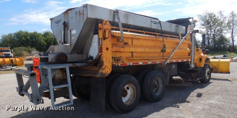 image for item DP0355 2006 International 7400  dump truck