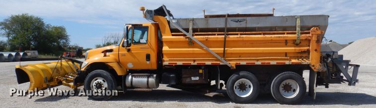 image for item DP0355 2006 International 7400  dump truck