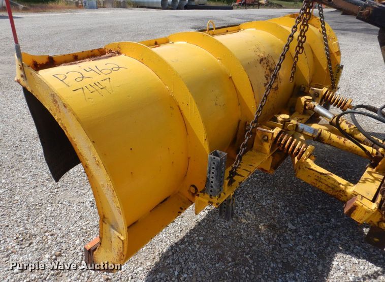 image for item DP0355 2006 International 7400  dump truck