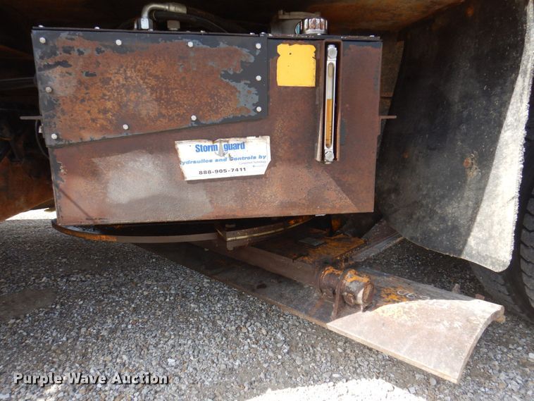 image for item DP0355 2006 International 7400  dump truck