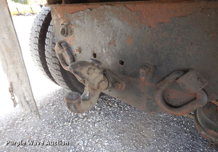 image for item DP0355 2006 International 7400  dump truck