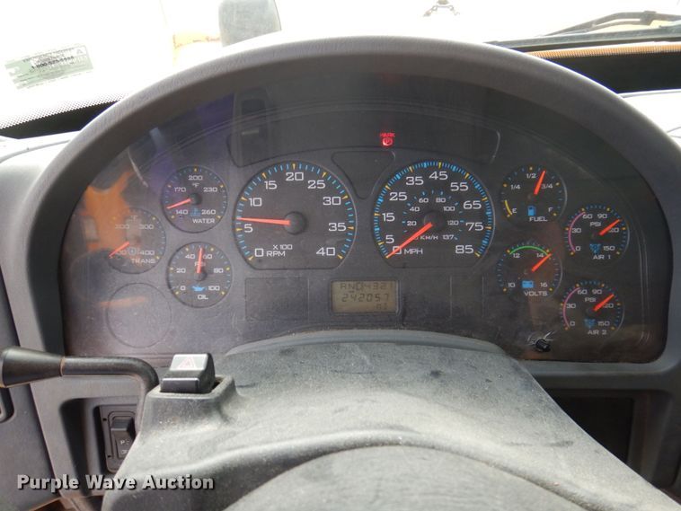 image for item DP0355 2006 International 7400  dump truck