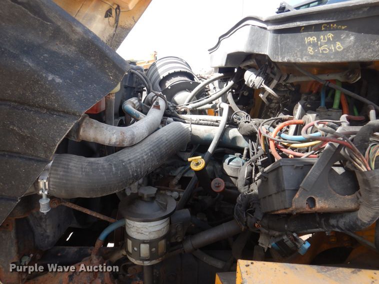 image for item DP0355 2006 International 7400  dump truck