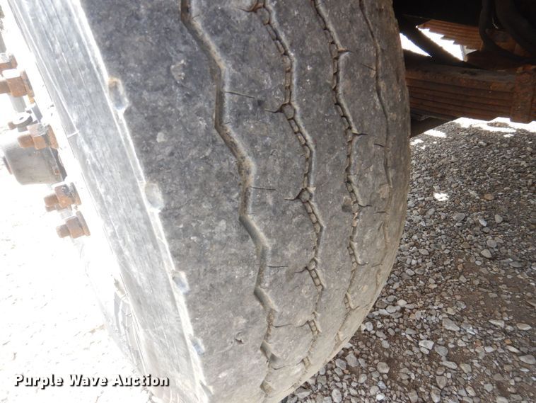 image for item DP0355 2006 International 7400  dump truck