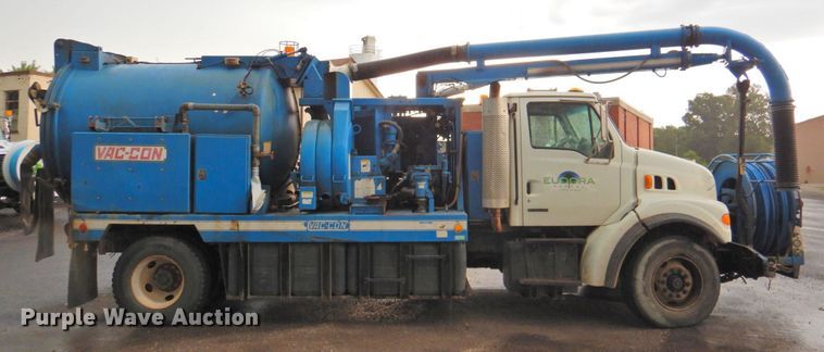 image for item DP4807 2001 Sterling L7500  sewer jetter truck