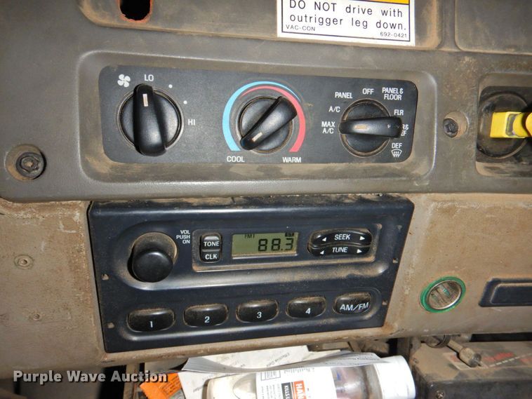 image for item DP4807 2001 Sterling L7500  sewer jetter truck