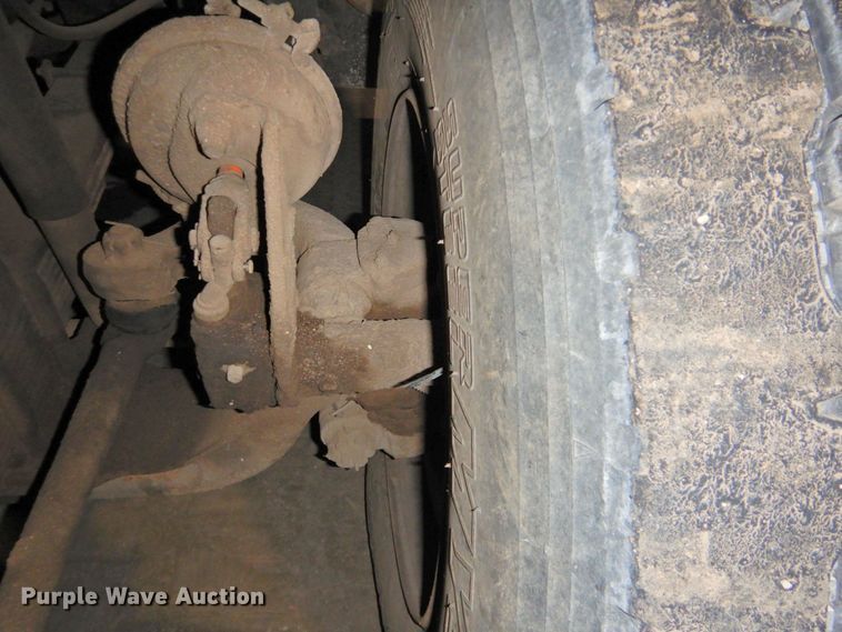 image for item DP4807 2001 Sterling L7500  sewer jetter truck