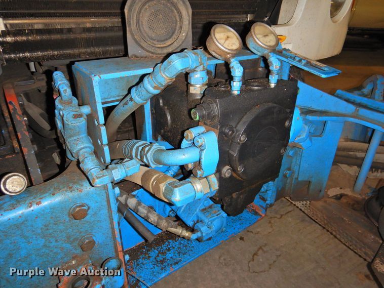 image for item DP4807 2001 Sterling L7500  sewer jetter truck