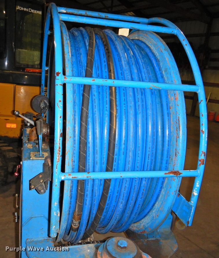 image for item DP4807 2001 Sterling L7500  sewer jetter truck