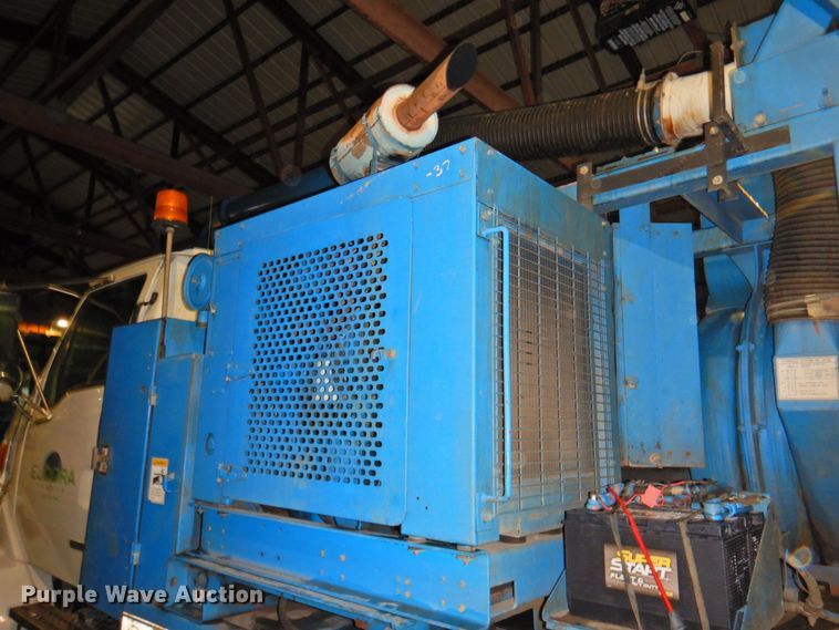 image for item DP4807 2001 Sterling L7500  sewer jetter truck