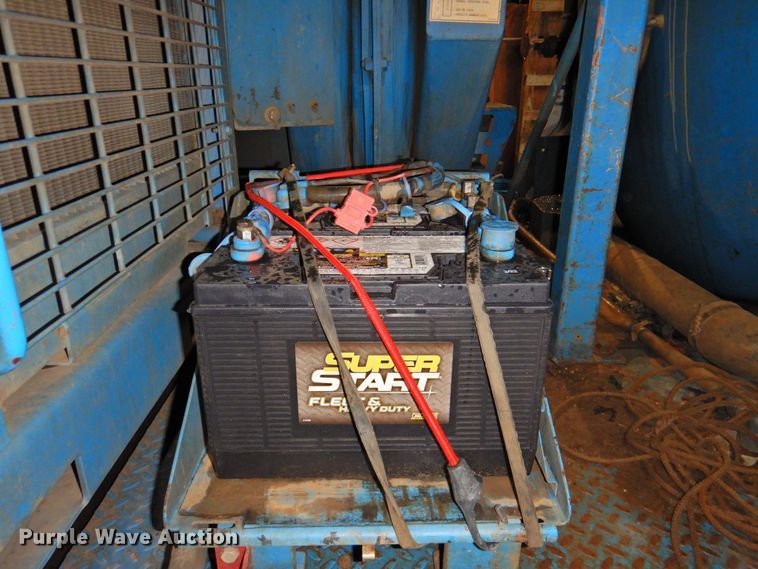 image for item DP4807 2001 Sterling L7500  sewer jetter truck