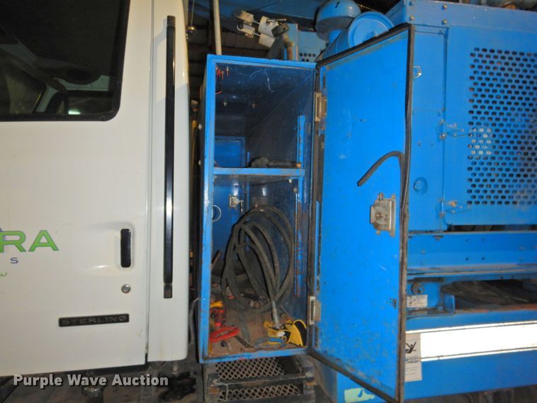 image for item DP4807 2001 Sterling L7500  sewer jetter truck