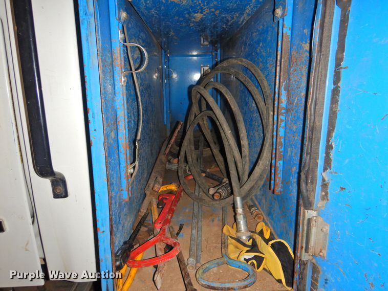 image for item DP4807 2001 Sterling L7500  sewer jetter truck