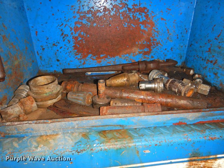 image for item DP4807 2001 Sterling L7500  sewer jetter truck