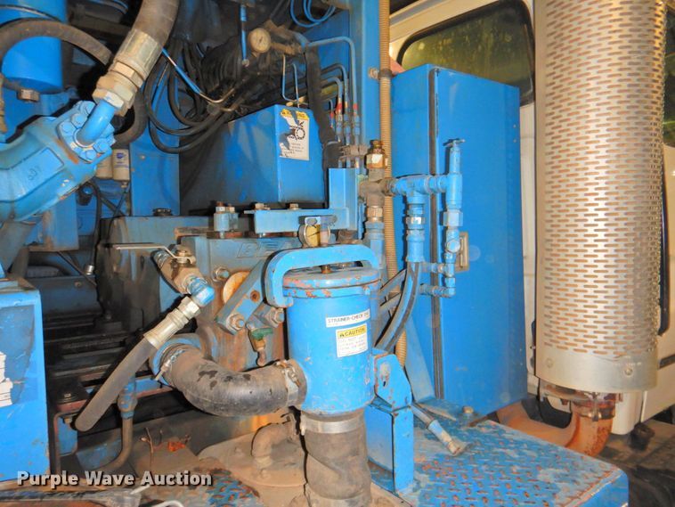 image for item DP4807 2001 Sterling L7500  sewer jetter truck