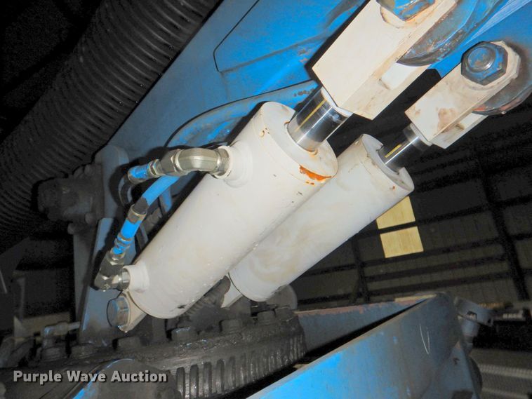 image for item DP4807 2001 Sterling L7500  sewer jetter truck