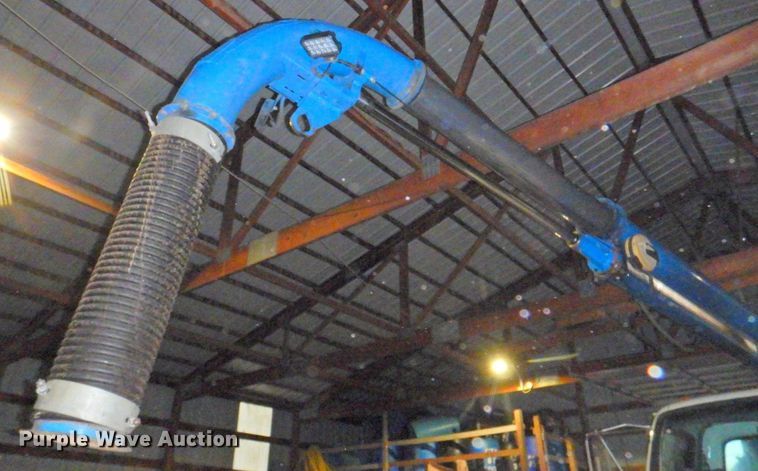 image for item DP4807 2001 Sterling L7500  sewer jetter truck