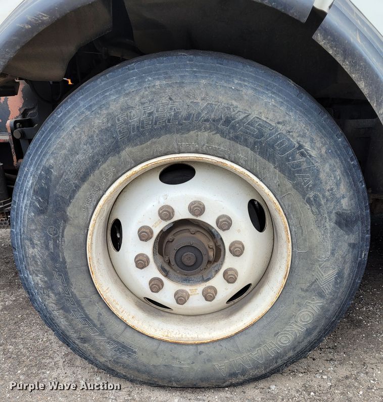 image for item DP4807 2001 Sterling L7500  sewer jetter truck