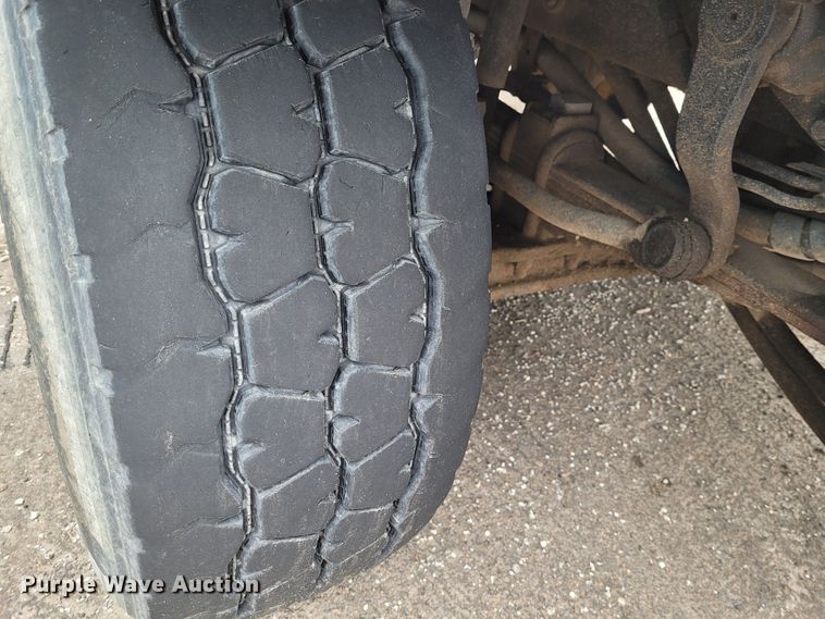 image for item DP4807 2001 Sterling L7500  sewer jetter truck