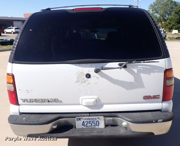 image for item DQ2954 2000 GMC Yukon XL  SUV