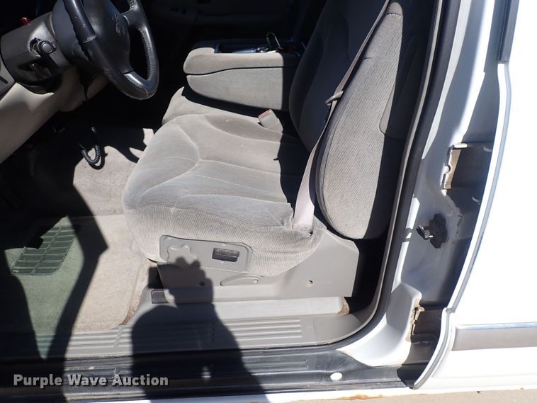 image for item DQ2954 2000 GMC Yukon XL  SUV