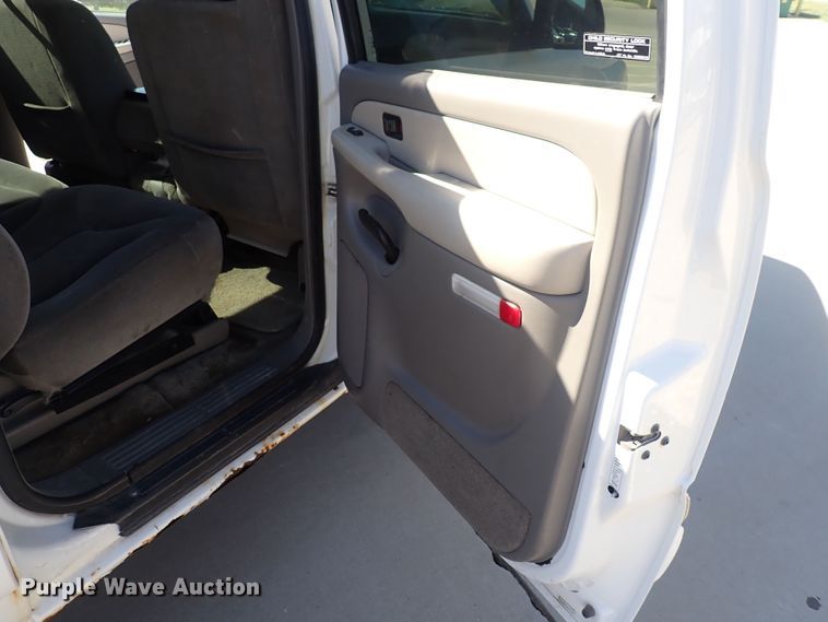 image for item DQ2954 2000 GMC Yukon XL  SUV