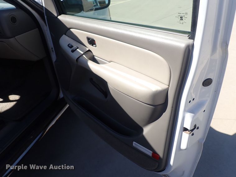 image for item DQ2954 2000 GMC Yukon XL  SUV