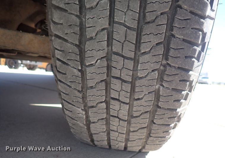 image for item DQ2954 2000 GMC Yukon XL  SUV