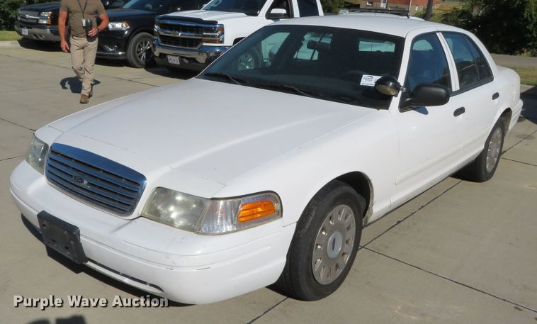 image for item DR0139 2005 Ford Crown Victoria Police Interceptor