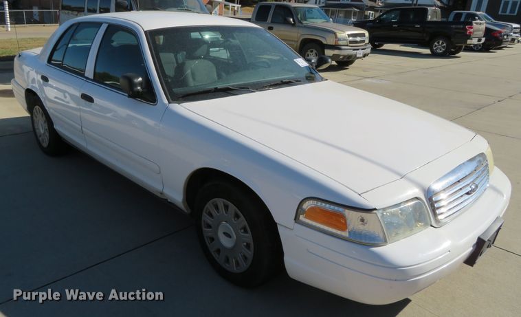 image for item DR0139 2005 Ford Crown Victoria Police Interceptor