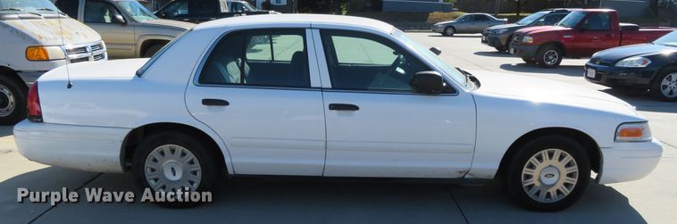 image for item DR0139 2005 Ford Crown Victoria Police Interceptor
