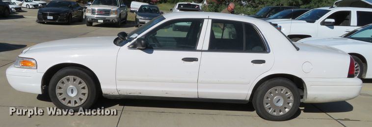 image for item DR0139 2005 Ford Crown Victoria Police Interceptor