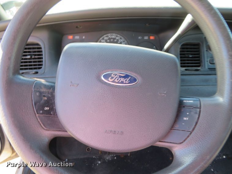 image for item DR0139 2005 Ford Crown Victoria Police Interceptor